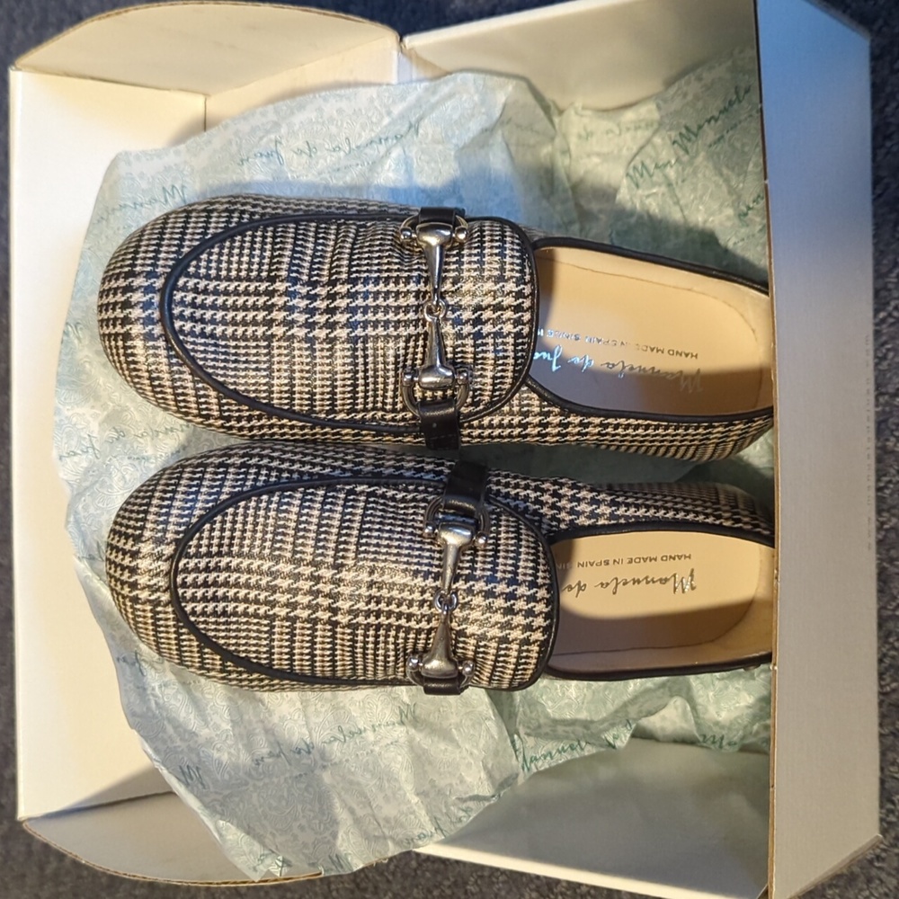 Manuela de Juan boys loafers